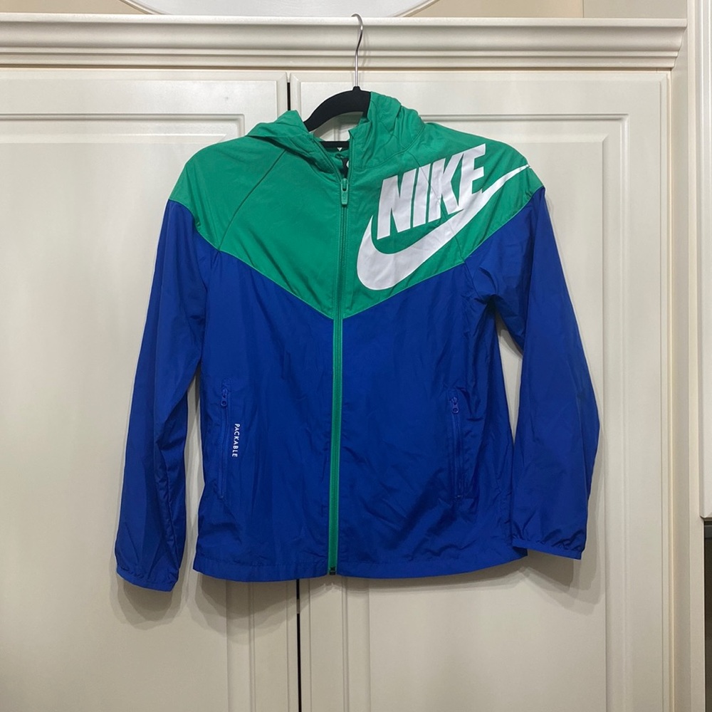 Boys youth medium Nike Windbreaker
